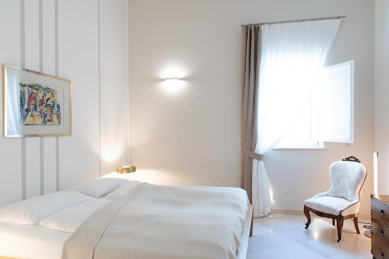 Palazzo Charlie Bed and Breakfast Lecce Esterno foto